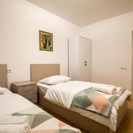 Guesthouse Of Manoni Ratiani Mestia Eksteriør bilde